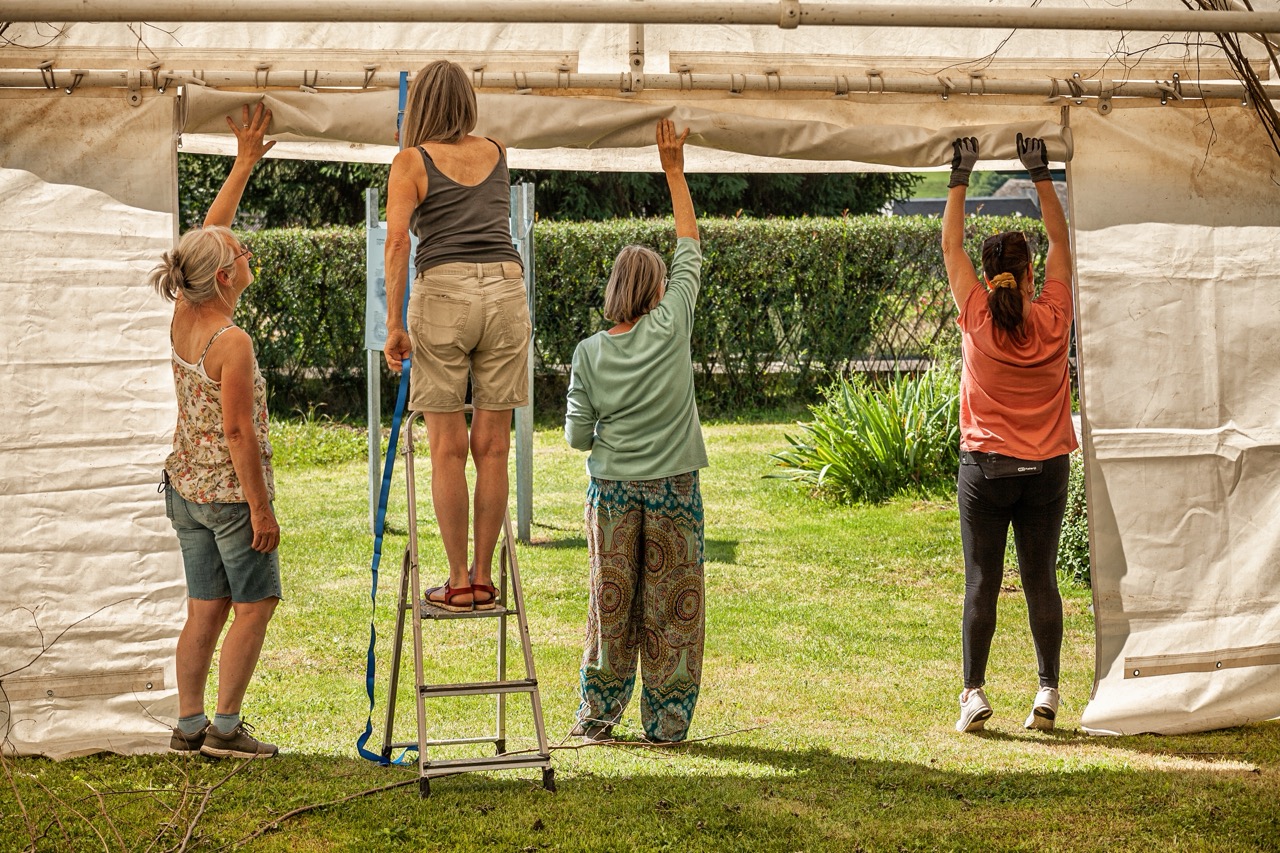 Bénévoles et décoration